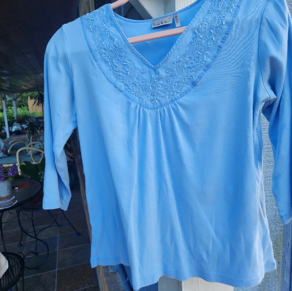 Box B Nicole Miller "NICKI"  SIZE MED BLUE TINY BLUE EMBELLISHMENT AT V NECKLINE